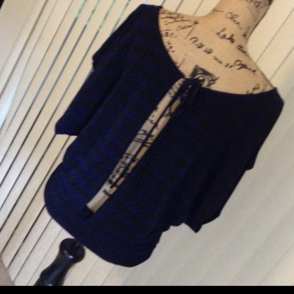 Express open back‎ glitter blouse - Picture 4 of 7
